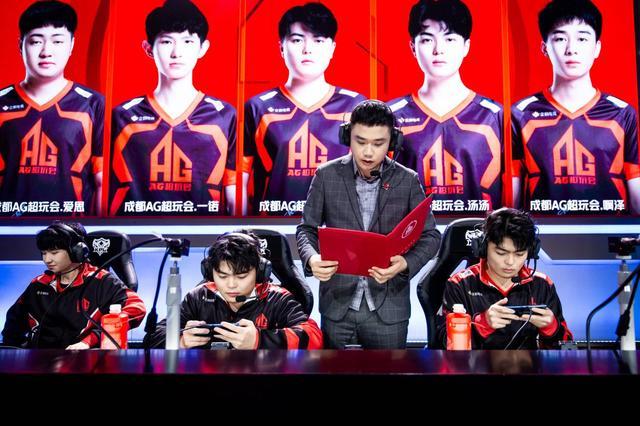 VCS公布冬季赛最佳阵容：CES四人入选一阵