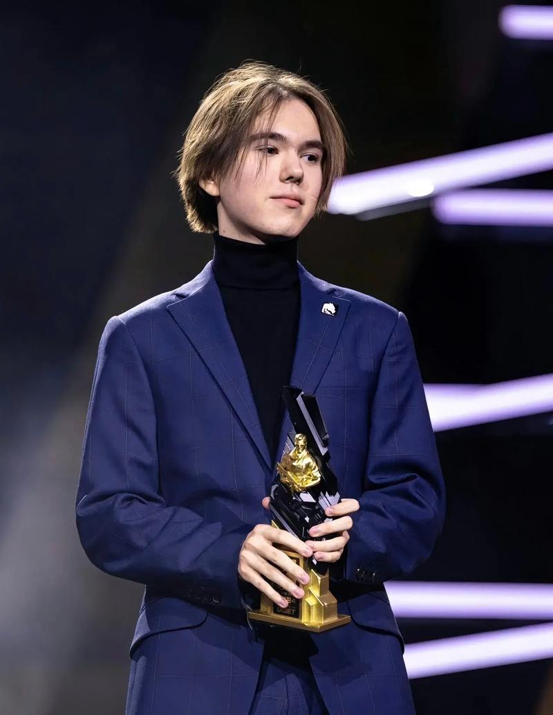 DOTA2 DPL-CDA S2：CEDC强势2：0横扫Sirius